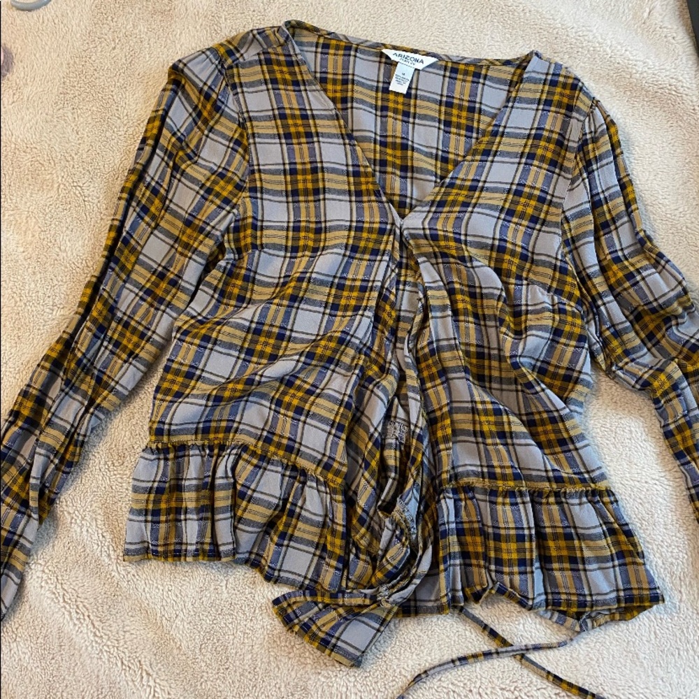Arizona cross tie and button long sleeve top